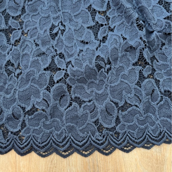Elegant Navy Blue Lace Long sleeve Free people Top in size small - Picture 6 of 12
